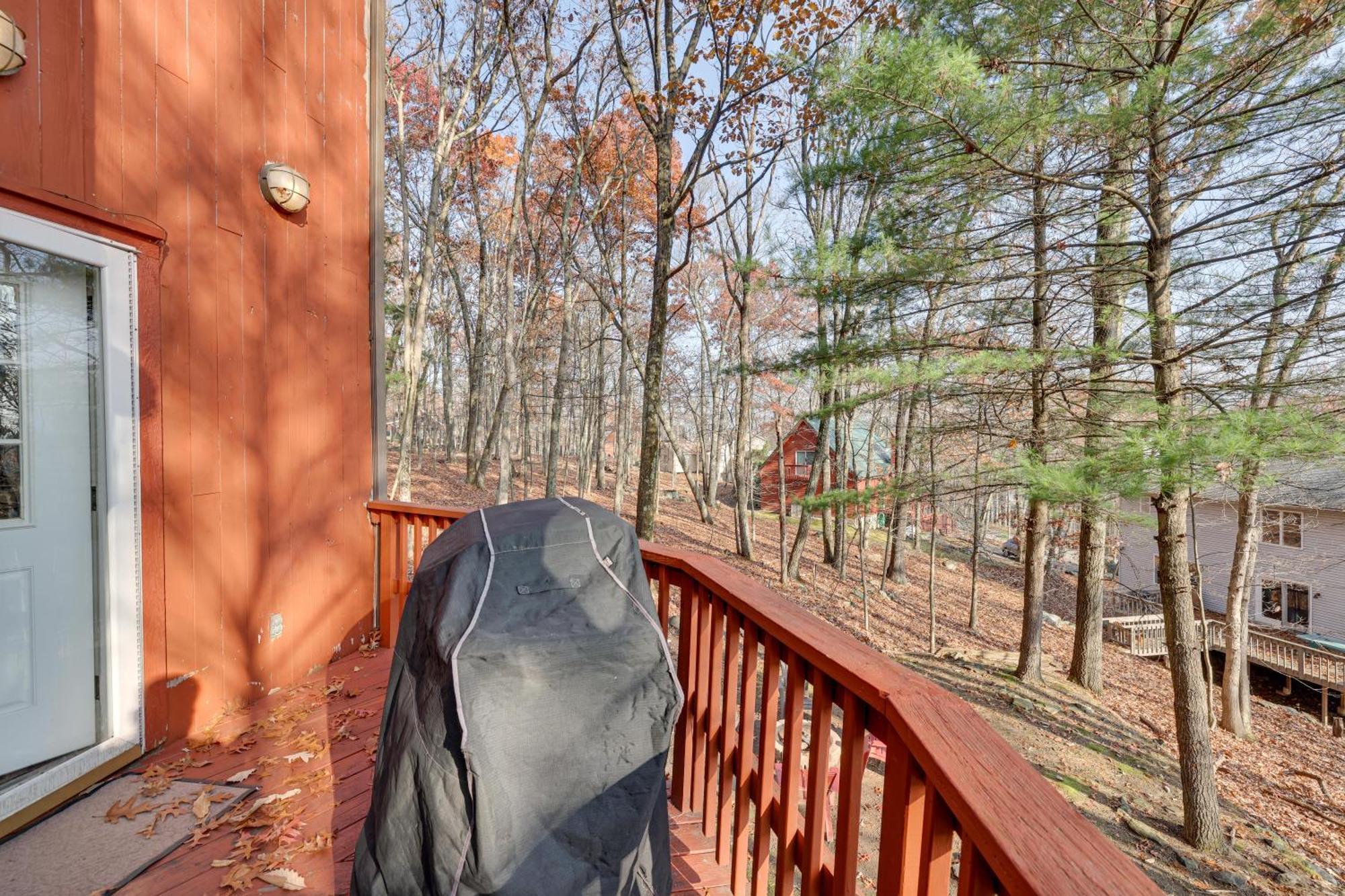 Unique Roundhouse: Hot Tub-Game Room-Firepit&More! Bushkill Exterior foto