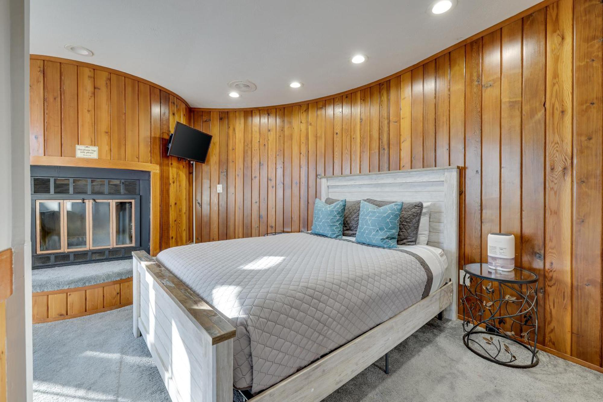 Unique Roundhouse: Hot Tub-Game Room-Firepit&More! Bushkill Exterior foto